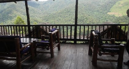 Bwindi Hostel/Backpackers Lodge