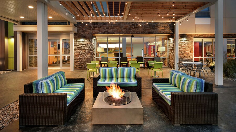 Home2 Suites by Hilton Fort St. John