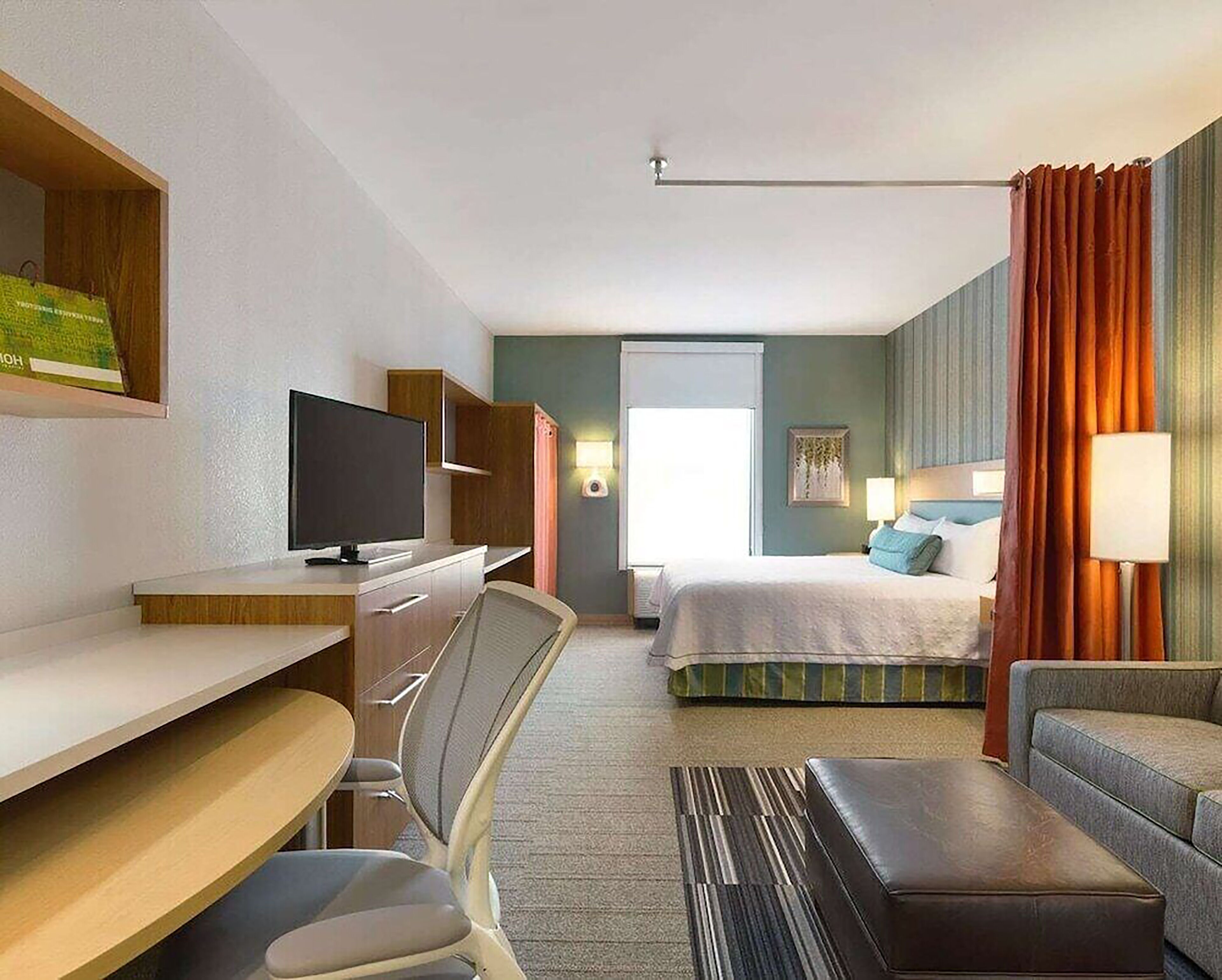 studio, 1 queen bed, non smoking | desk, blackout curtains, iron/ironing board, free cots/infant beds