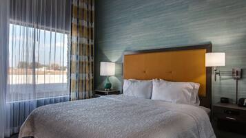 In-room safe, free WiFi, bed sheets