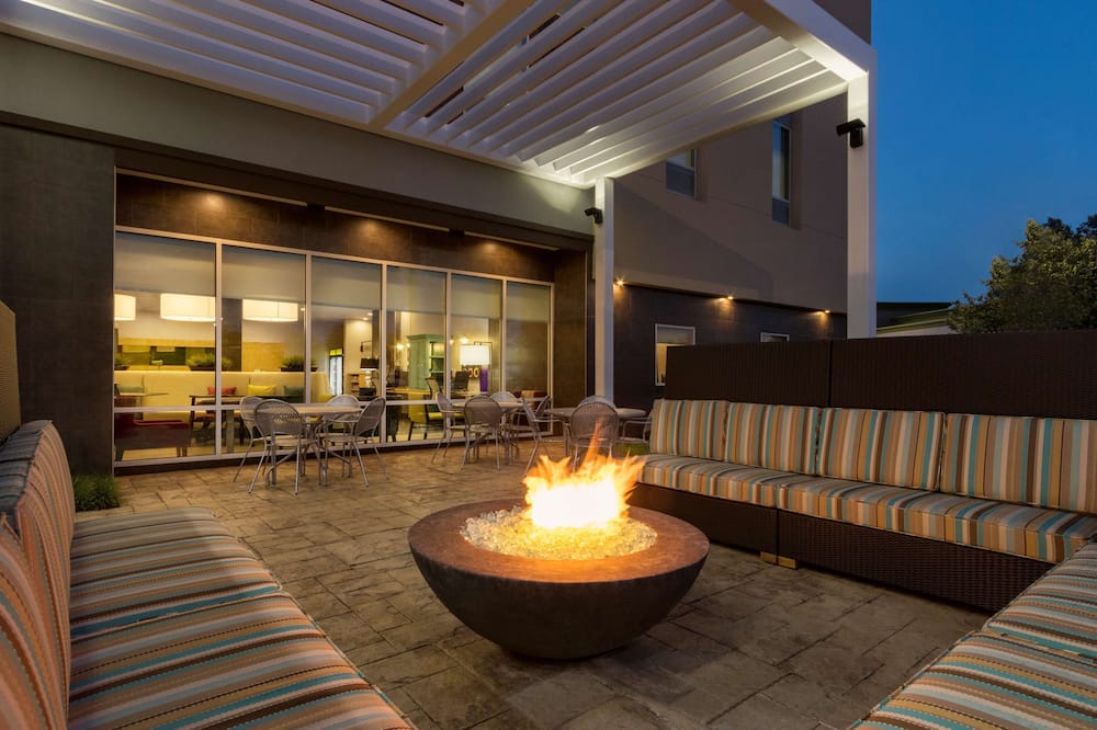 Home2 Suites by Hilton Houston Stafford