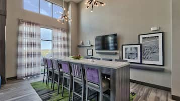 Free daily buffet breakfast