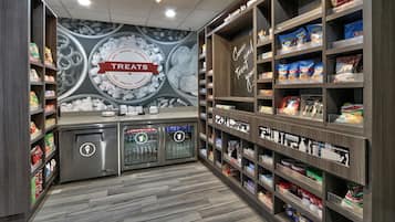 Snack-bar