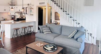 Holden Time 3 Br home by RedAwning