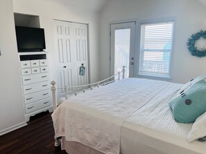 House, 3 Bedrooms | 3 bedrooms, free WiFi - Holden Time 3 Br home by RedAwning (Supply)