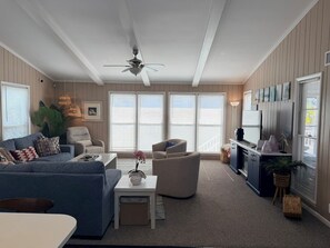 Living area - How Sweet The Sound 3 Bedroom Home by RedAwning (Supply)