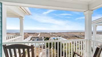 Maison, plusieurs chambres | Enceinte de lâhĂ©bergement