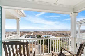 House, Multiple Bedrooms | Property grounds - Majak Moments 7 Bedroom Home by RedAwning (Supply)