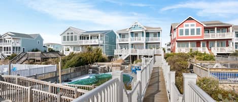 House, 5 Bedrooms | Exterior