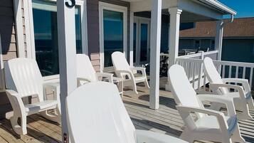 House, 4 Bedrooms | Property grounds