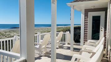 House, 4 Bedrooms | Property grounds