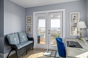 House, 4 Bedrooms | Living area | TV