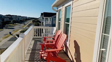 House, 5 Bedrooms | Property grounds