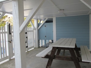 House, 3 Bedrooms | Outdoor dining