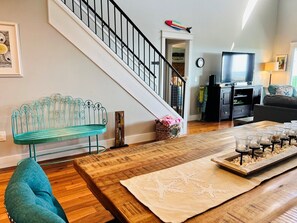 House, 5 Bedrooms | Interior