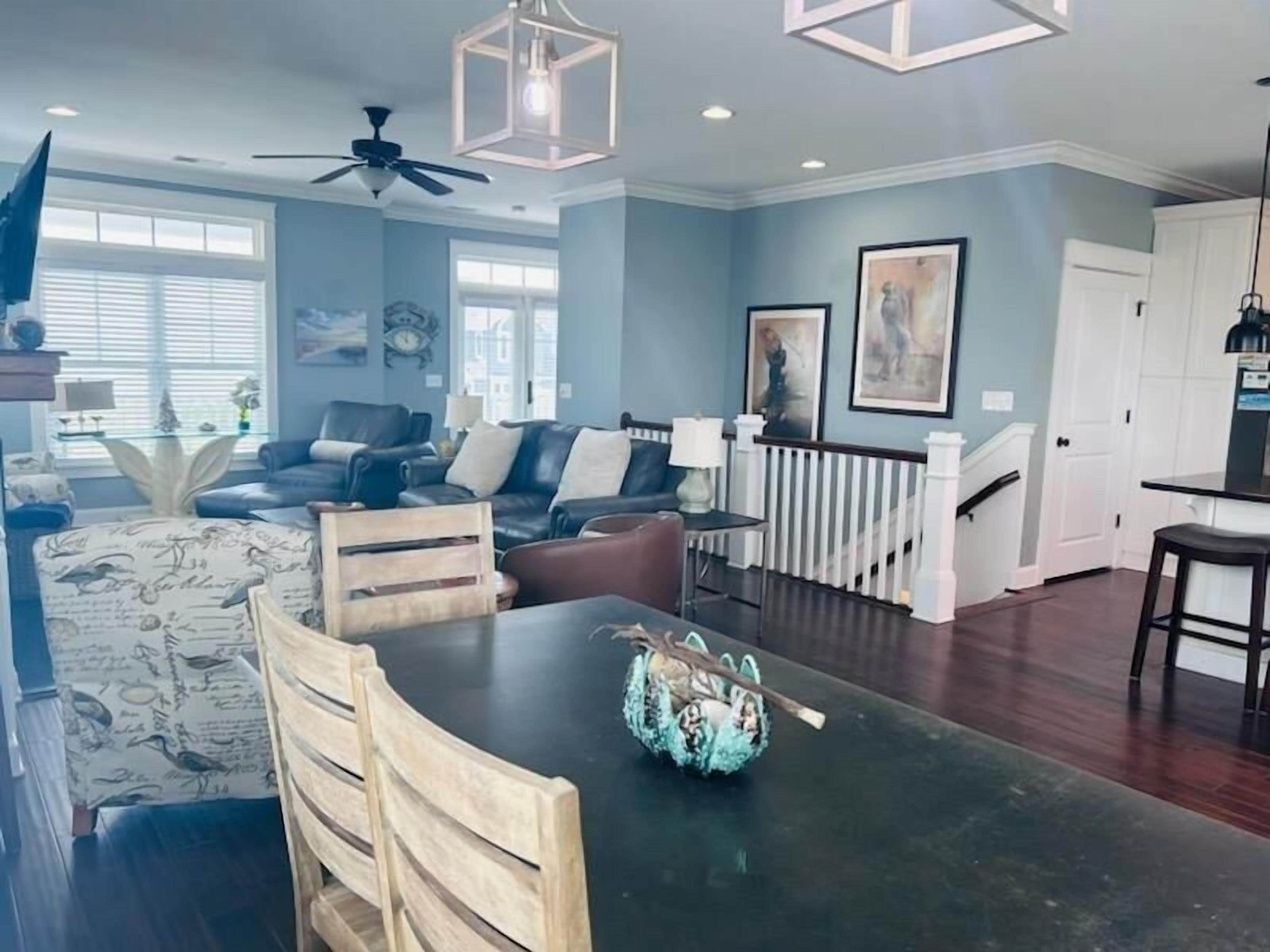 House, 4 Bedrooms | Living area | Flat-screen TV