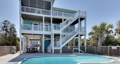 Beach Crew 4 Bedroom Home by RedAwning