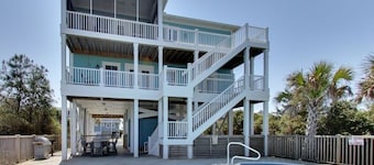 Beach Crew 4 Bedroom Home by RedAwning