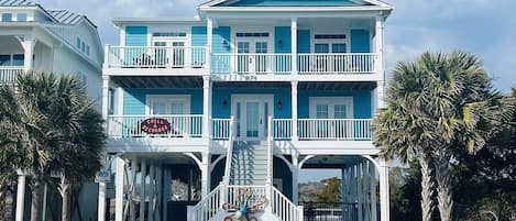House, 4 Bedrooms | Exterior