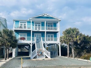 House, 4 Bedrooms | Exterior