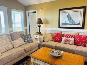 House, 4 Bedrooms | Living area