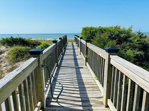 Sea Biscuit - 4 Br Home