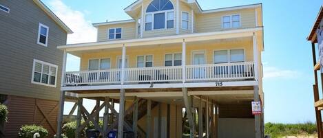 House, 5 Bedrooms | Exterior