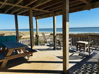 Summer Sandcastle 5 Bedroom Home by RedAwning