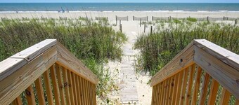 Summer Sandcastle 5 Bedroom Home by RedAwning