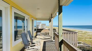 House, 5 Bedrooms | Property grounds