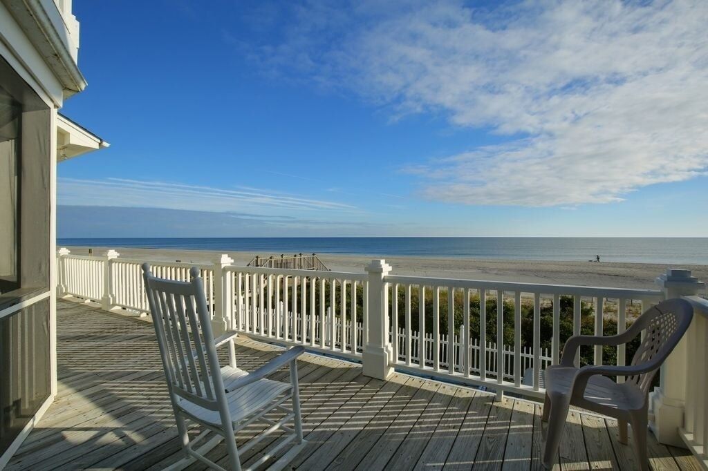 House, 4 Bedrooms | Property grounds