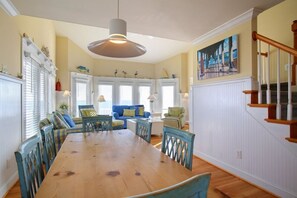 House, 4 Bedrooms | Dining
