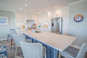 House, 6 Bedrooms | Private kitchen | Full-size fridge, microwave, oven, stovetop - Three Girls 5 Bedroom Home by RedAwning (Supply)