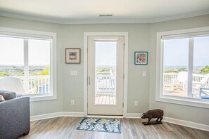 House, 6 Bedrooms | Interior