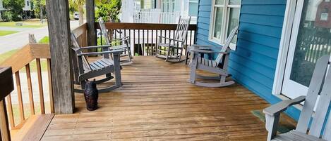 House, 4 Bedrooms | Property grounds