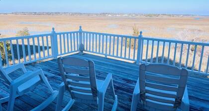 Victoria - 3 Br Home