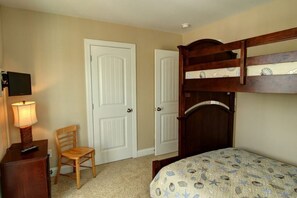 House, 4 Bedrooms | 4 bedrooms, WiFi (free), bed sheets