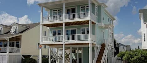 House, 4 Bedrooms | Exterior
