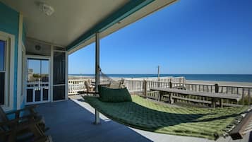 House, 4 Bedrooms | Property grounds