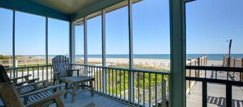 Windchimes 4 Bedroom Home by RedAwning