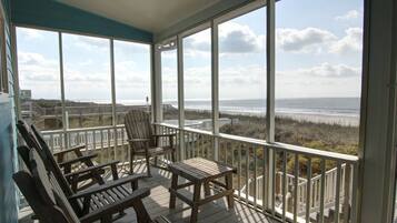 House, 4 Bedrooms | Property grounds