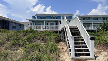House, 4 Bedrooms | Exterior