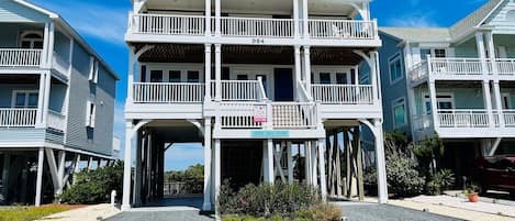 House, 4 Bedrooms | Exterior