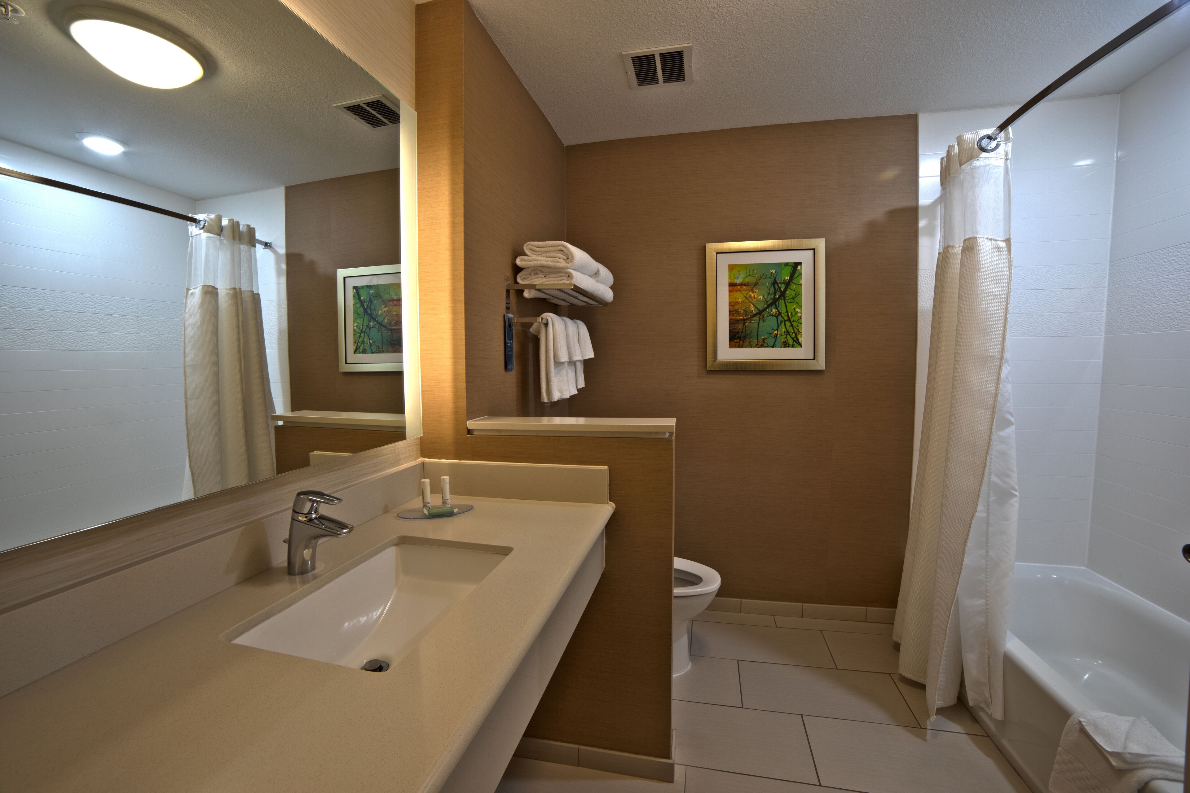 1 bedroom, premium bedding, desk, iron/ironing board