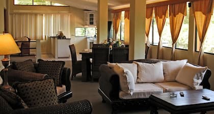 Hotel Oasis Bluefields
