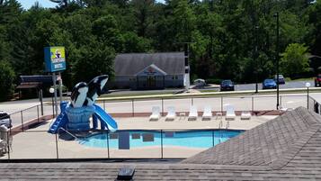 Seasonal outdoor pool