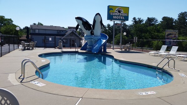 Seasonal outdoor pool