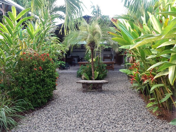 Khuôn viên nơi lưu trú