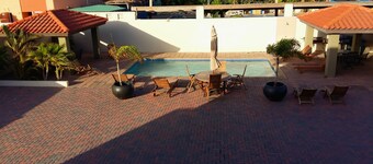 Dorado Eagle Beach Hotel