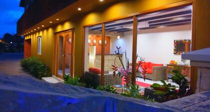 Dorado Eagle Beach Hotel